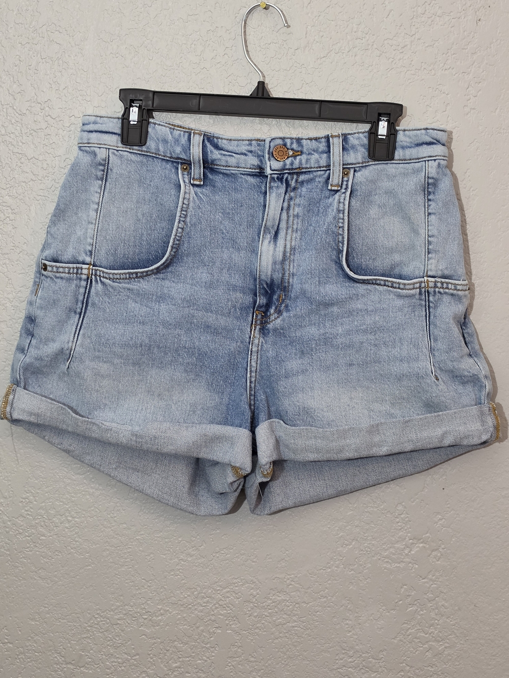 BDG High Rise Stretch Roll Hem Shorts Light Wash Denim Womens 30